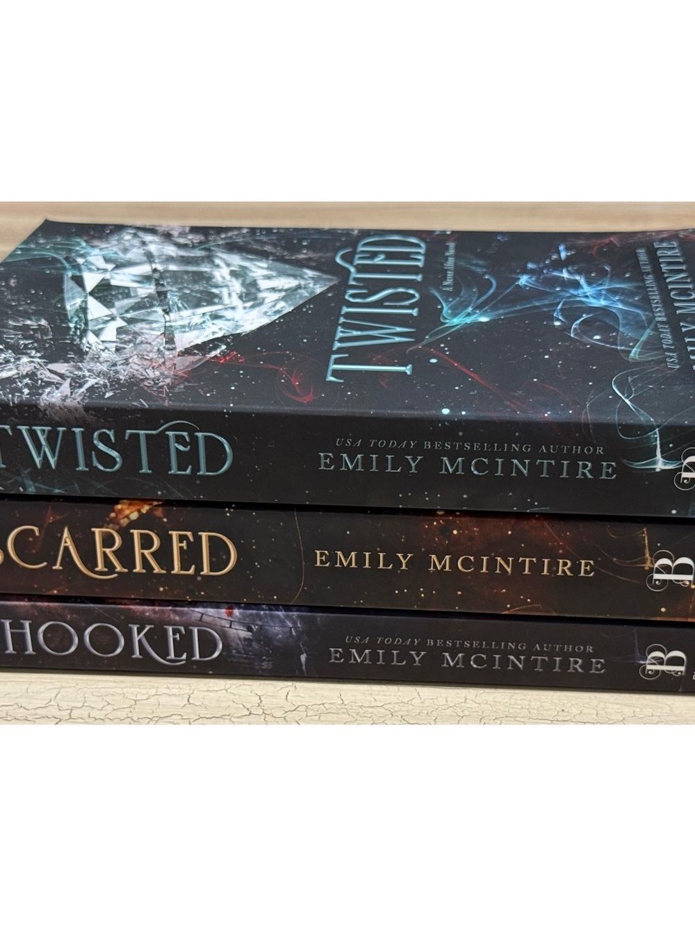 Emily McIntire Never After Series 3-Book Lot - Hooked, Twisted, Scarred - Picture 3 of 15